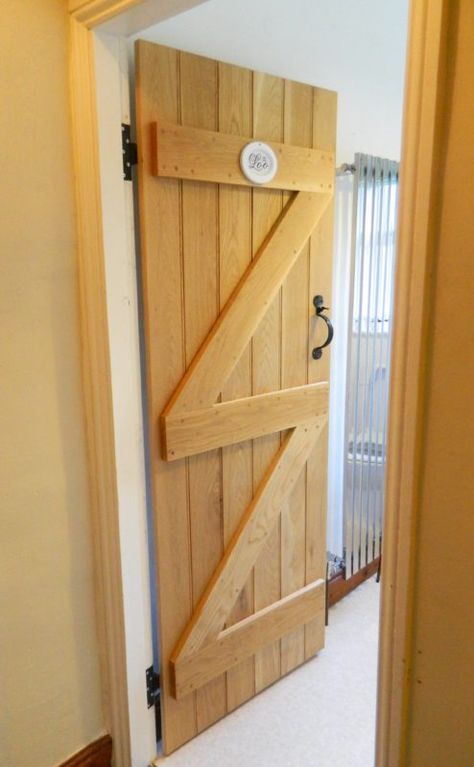 Wooden Garden Gate, Traditional Front Doors, Solid Oak Doors, Grand Entry, Contemporary Front Doors, Door Plan, Custom Wood Doors, Cabin Doors, Cottage Door