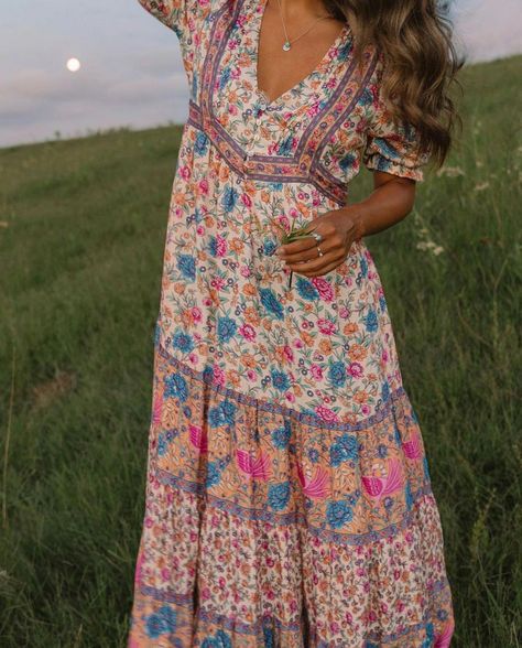 Moon Dancing, Summer Floral Print Button-up Maxi Dress, Summer Floral Print Maxi Cover-up, Beach-style Ditsy Floral Print Maxi Sundress, Arnhem Netherlands, Spiritual Fashion, Arnhem Clothing, Moon Dance, Fashion Boho