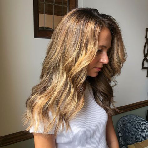 Kelly Novobielski | Summer Balayage 👉 swipe for before pic ✌🏼 • • • • #balayage #balayagehighlights #balayagehair #hairart #artist #haircolor #blondehair… | Instagram Summer Balayage, Balayage Highlights, Hair Art, Balayage Hair, Balayage, Blonde Hair, Hair Color, Hair Cuts, Hair