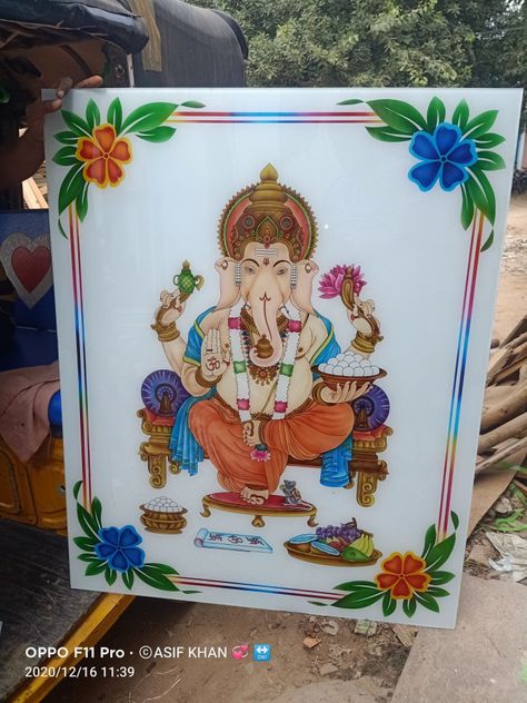 Door Design For Pooja Room, Diy Mural Painting, Ganesh Painting, Etching Designs, Glass Etching Designs, God Ganesh, Glass Door Design, Diy Mural, Front Gate Design