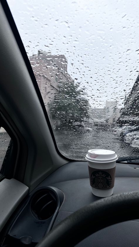 Glasses Women Fashion Eyeglasses, Me Highlight Cover Instagram Aesthetic, Rain And Coffee, Eyebrow Design, Coffee Shop Photography, Rainy Day Aesthetic, I Love Rain, Scary Movie Characters, Original Iphone Wallpaper