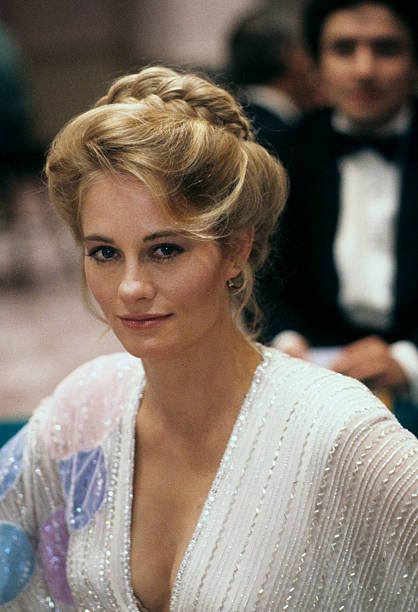 Goncharov 1973, Cybill Shepherd, Abc Photo, Classic Actresses, Blonde Hair Looks, Memphis Tennessee, Actrices Hollywood, Favorite Hairstyles, Hollywood Glamour