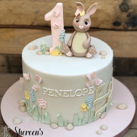 Birthday Cake 1st, One Year Birthday Cake, Baby 1st Birthday Cake, Butterfly Pastel, Bunny Butterfly, Bunny Birthday Cake, Tårta Design, Girls First Birthday Cake, 1st Bday Cake