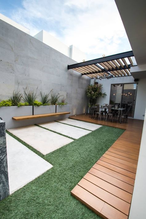 Terrazas de estilo  por TAMEN arquitectura https://www.homify.com.mx/proyectos/100419/casa-miguel-angel Patio Chico, Garden Concept, Design Per Patio, Moderne Have, Backyard Gardens, Modern Front Yard, Gardens Ideas, Gardening Design, Landscaping Garden