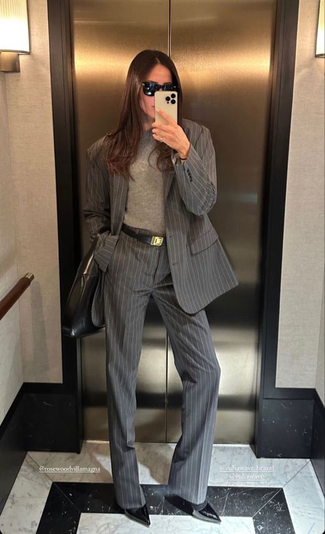 Ralph Lauren Office Outfit, Architect Woman Aesthetic, Simple Corporate Attire For Women, Buissness Asthetic Outfits, Office Attire Women Professional Outfits Classy Business Casual, Business Attire Aesthetic, Blazer Work Outfits Women, Corporate Work Outfits Women, Corporate Office Outfits Women