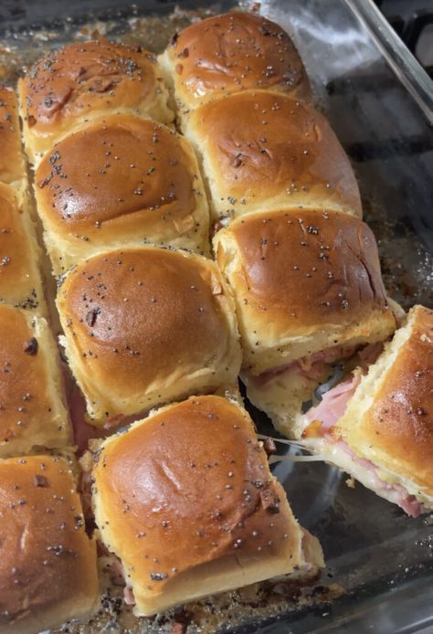 Ham and Cheese Sliders - Hill Country Bon Vivant Ham And Cheese Bites, Hot Ham And Cheese Sliders, Country Ham Recipes, Hot Ham And Cheese, Ham And Swiss Sliders, Ham Rolls, Ham Sliders, Ham And Cheese Sliders, Pretzel Rolls