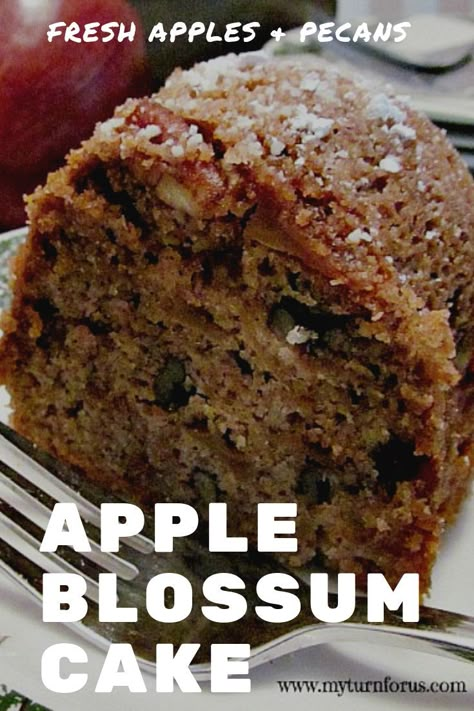 Raw Apple Cake, Cake With Apples, Apple Bundt Cake Recipes, Blossom Cake, Apple Bundt Cake, Pops Cake, Apple Coffee Cakes, Diced Apples, Recipes Cake