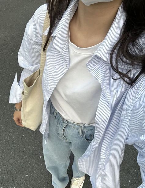 Full Sleeve Summer Outfits, Dress Shirt Casual Outfit, Boyfriend Shirt Outfit, Ootd Korean Style, Simple Casual Outfits, Outfit Korean, Casual College Outfits, Uni Outfits, Korean Casual Outfits