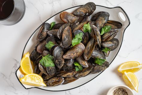 See just how easy and delicious it is to make grilled mussels. Not only do they taste great, but the clean-up is a breeze! Grilled Mussels Recipe, Grilled Mussels, Cooking Mussels, Ground Beef Pasta, Mussels Recipe, Beef Pasta, On The Grill, The Grill, Fish And Seafood