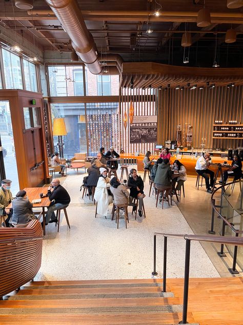 Starbucks Reserve Roastery Seattle – Olivia Michelle Seattle Starbucks Roastery, Starbucks Reserve Seattle, Cafe Ideas Design, Starbucks Interior, Starbucks Reserve Roastery, Washington Things To Do, Dubai Hills, Starbucks Seattle, Seattle Vacation