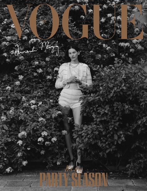 Vogue Netherlands, Amanda Murphy, Vogue Magazine Covers, Karen Elson, 13 November, Girls Magazine, Vogue Beauty, New Roots, Img Models