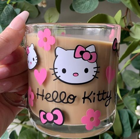 Mha Dr, Sanrio Stuff, Chicken Pasta, Funky Art, Glass Design, Pink Aesthetic, Aesthetic Food, Short Hair, Hello Kitty