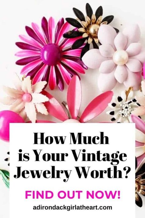 Antique & Vintage Costume Jewelry Price Guide Antique Brooches Vintage, Vintage Costume Jewelry Worth Money, Antique Brooches Costume Jewelry, Avon Jewelry Vintage Originals, Costume Jewelry Crafts Projects, Jewelry Art Ideas, Antique Earrings Vintage, Antique Cameo Jewelry, Vintage Jewelry Display