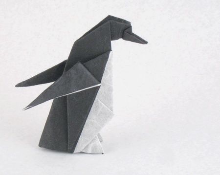 Origami Penguin by Kunihiko Kasahara folded by Gilad Aharoni Nobody Stays, Penguin Origami, Gotham Aesthetic, Origami Penguin, Origami Birds, Origami Yoda, Origami Elephant, Penguin Logo, Origami Models