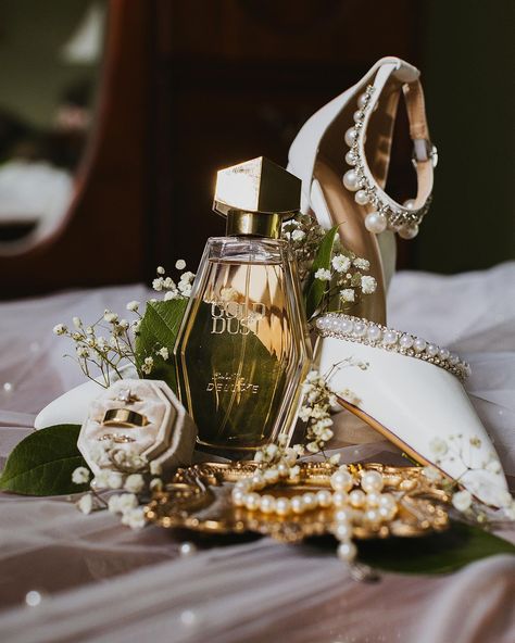 Intimate & Classy Bridal Details Flatlay | Gorgeous bridal detail shot with pearl-adorned white heels, shimmering gold perfume bottle, wedding rings, and timeless pearl jewelry laid on a delicate veil. Book Katarina as your Philadelphia wedding photographer at katarinacelinephotography.com! Elegant Wedding Detail Shots, Detail Ring Shots Wedding, Bridal Perfume Photography, Winter Wedding Detail Shots, Wedding Detail Photos Ring Shots, Flatlay Wedding Details, Details Flatlay, Wedding Detail Shots Perfume, Detail Shots Wedding