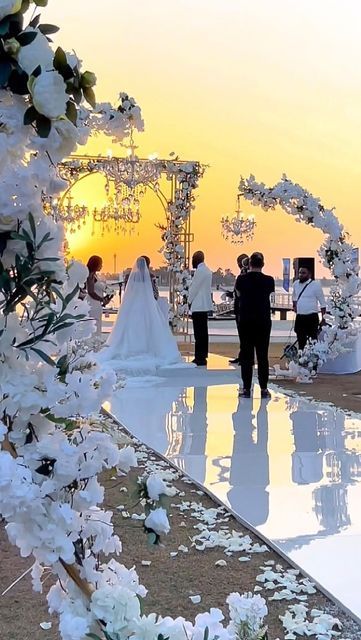 Wedding Planner Decoration, Double Wedding Ideas, Dream Wedding Beach, Wedding Venue Design, Wedding On Beach, Wedding Planner Aesthetic, Wedding Decoration Idea, Ceremony Backdrop Indoor, Dubai Wedding Dress