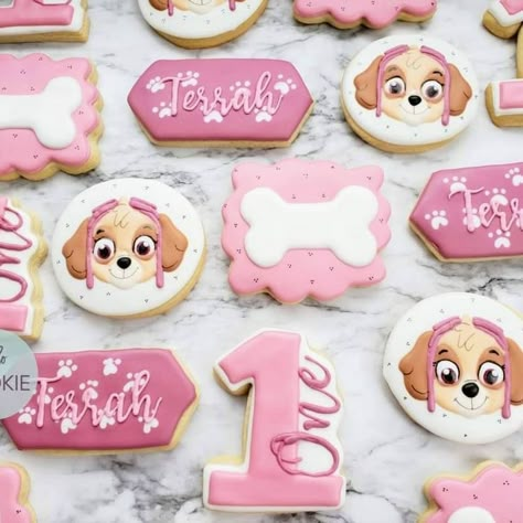 Sky Paw Patrol Cookies, Skye Paw Patrol Cookies, Paw Patrol Cookies Girl, Puppy Birthday Theme, Skye Paw Patrol Cake, Paw Patrol Birthday Party Cake, Skye Paw Patrol Party, Paw Patrol Cookies, Paw Patrol Cupcakes