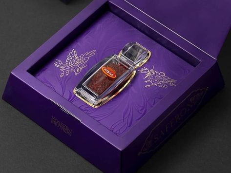 Ln Logo, Saffron Packaging, Spice Gift Box, Issa Dresses, Spice Packaging, Saffron Flower, Spices Packaging, Eyebrow Shaper, Luxury Packaging Design