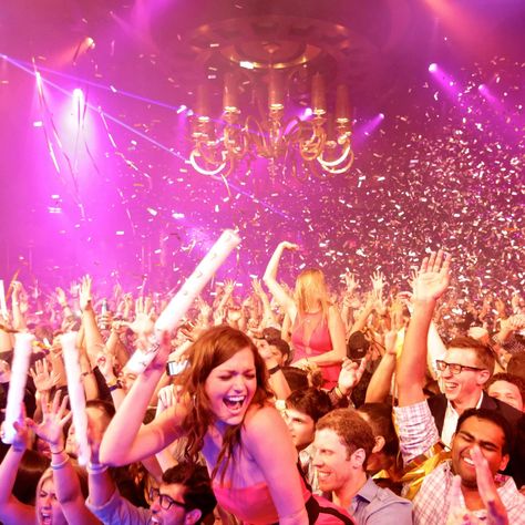 Vegas nightlife 101. From XS to Surrender: the Thrillist guide to Vegas's best nightclubs Las Vegas Night Clubs, Teen Club, Vegas Nightlife, Vegas Vacation, Vegas Trip, Las Vegas Trip, Party Bus, Casino Night, Best Club