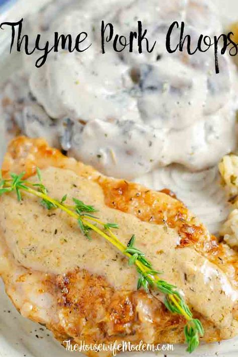 Pork Chops With Thyme, Thyme Pork Chops, Cream Pan, Pan Seared Pork Chops, Boneless Pork Chop Recipes, Apple Pork Chops, Crockpot Pork Chops, Pork Fillet, Pan Sauce