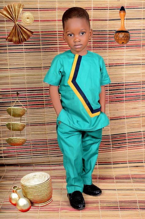 Male Kids Ankara Styles, Boys African Wear, Kaunda Suits For Men, Kaunda Suit, African Kids Clothes, Latest African Wear For Men, Senator Styles, African Wear For Men, Senator Wears