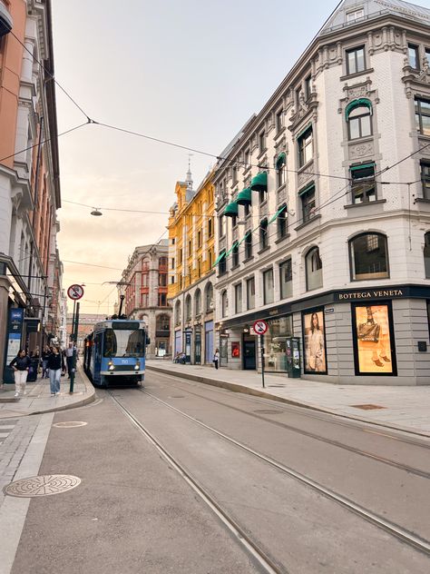 Streets of Oslo 🇳🇴 Oslo Aesthetic Winter, Oslo Aesthetic, Oslo Autumn, Oslo Norway Aesthetic, Oslo Norway Summer, Oslo City, Gap Year Travel, City Architecture, Gap Year