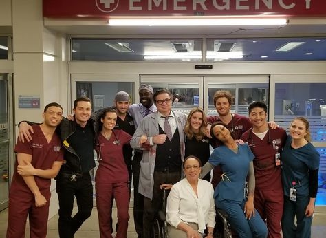 Chicago Med 🏥 Medical Tv Shows, Tommy Merlyn, Chicago Crossover, Chicago Pd Cast, Colin Donnell, Torrey Devitto, Chicago Justice, Tv Doctors, Chicago Family