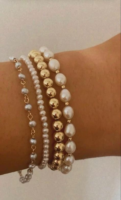 Preppy Jewelry, Wrist Jewelry, Beads Bracelet Design, Jewelry Accessories Ideas, Classy Jewelry, Jewelry Essentials, Jewelry Lookbook, Stacked Jewelry, Fancy Jewelry