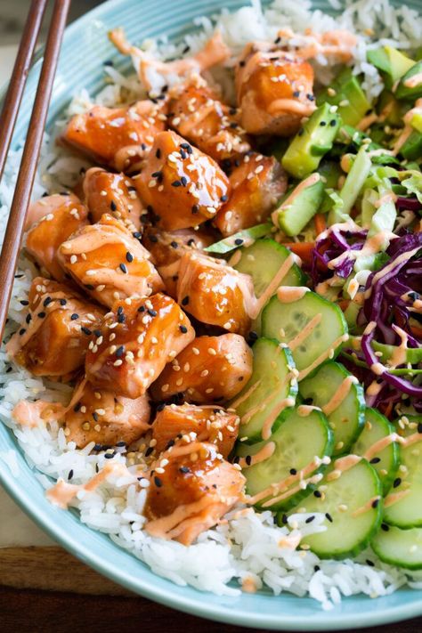 Salmon Rice Bowl Meal Prep, Sticky Salmon Rice Bowls, Honey Soy Salmon Bowl, Avery Recipes, Salmon Salad Bowl, Salmon Bowl Recipe, Salmon Bowls, Salmon Rice Bowl, Salmon Rice