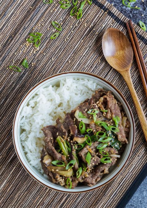 Bulgogi Dupbap (Korean Soy Garlic Beef over Rice) (1 of 3) Greek Diet, Garlic Beef, Wooden Chopsticks, Bulgogi Beef, Bbq Beef, Bulgogi, Korean Bbq, Rice Bowl, Rice Bowls