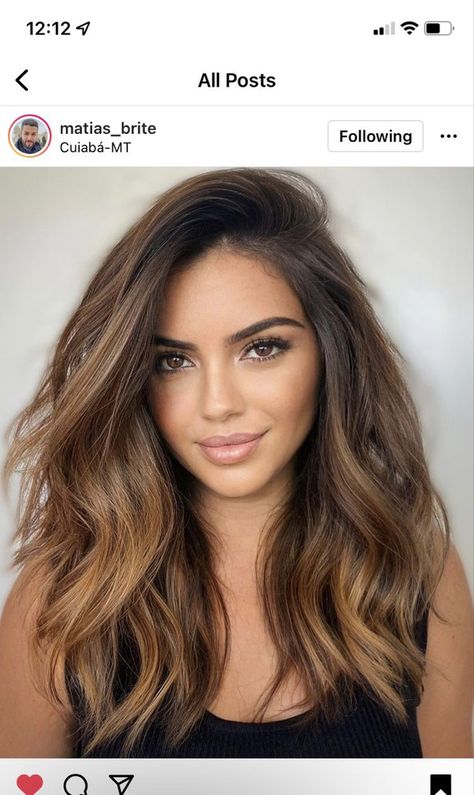 Balayage Lob With Curtain Bangs, Trending Hair Summer 2023, Hilight Hair Brown, Medium Length Hair With Layers And Balayage, Lob Haircut Thick Hair Layered, Balayage For Hazel Eyes, 14inch Hair Extensions, Caramel Balayage Medium Length, Spring Haircuts 2023