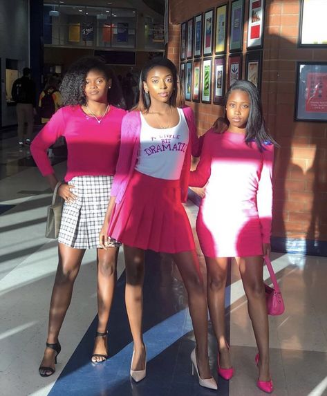 Trio Celebrity Costumes, Black Trio Halloween Costumes, Triplets Costumes Friends, Celebrity Day Spirit Week Ideas Black, Triplet Outfits For Spirit Week, Twin Day Inspo Spirit Week, Trio Halloween Costumes Black Women, Barbie Outfits Spirit Week, Barbie Spirit Week