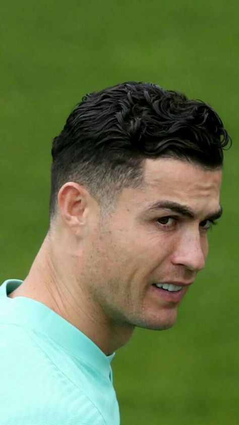 Cristiano Haircut, Ronaldo Hairstyle, Ronaldo Hair, Noodle Hair, Cristiano Ronaldo Hairstyle, Ronaldo Haircut, Ronaldo 9, Cr 7, Cristiano Ronaldo Style