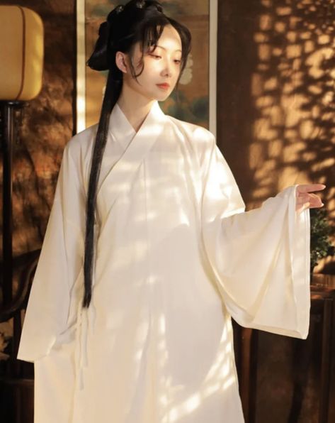 Traditional Chinese Sleepwear, Hanfu Sleepwear, Chinese Sleepwear, Culture Studies, Hanfu Clothing, Historical Korean Drama, Dr Wardrobe, Korean Hanbok, Chinese Hanfu