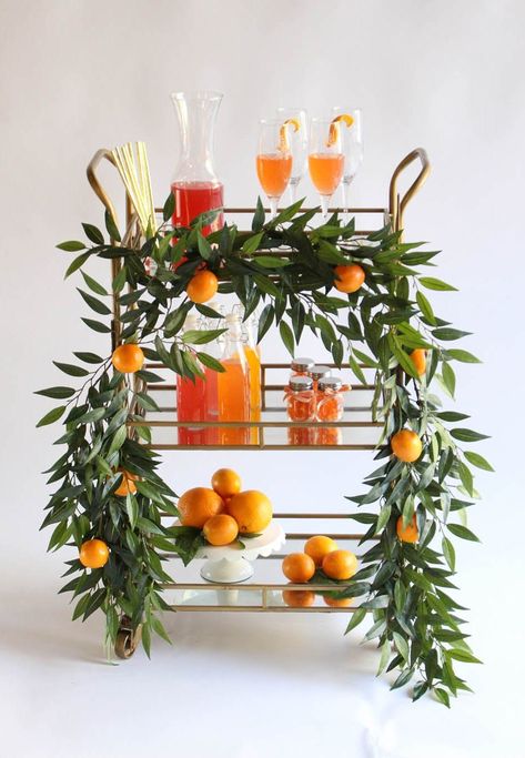 Orange Crush: A Citrus Inspired Bar Cart for Summer -Beau-coup Blog Ideas For Weddings, Fruit Ideas, Diy Bar Cart, Crush A, Gold Bar Cart, Orange Baby Shower, Orange Party, Bar Cart Styling, Diy Event