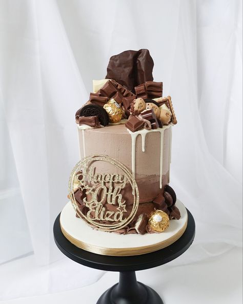 Loaded Cakes Decoration, Elegant Chocolate Cake Design, Tall Cake Designs, Ferrero Cake, Best Birthday Cake Designs, Gold Cakes, Cakes Pretty, Man Cakes, Fire Cake