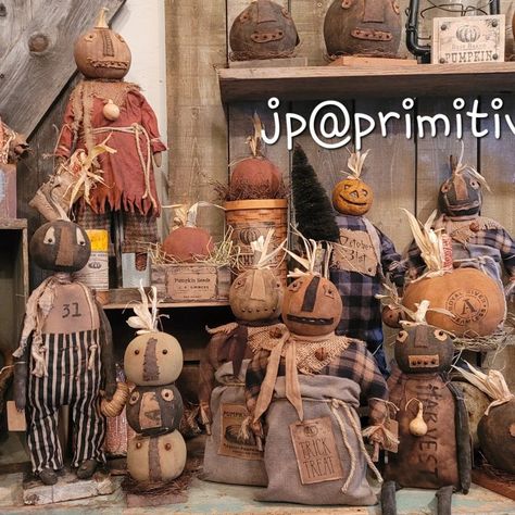 Primitive, primitive fall doll, fall handmades, primitive pumpkin, primitive pumpkin doll Primitive Decorating Country Craft Ideas, Primitive Dolls Handmade, Fall Primitives, Country Craft Ideas, Primitive Fall Crafts, Primitive Pumpkins, Primitive Autumn, Pumpkin Doll, Primitive Pumpkin