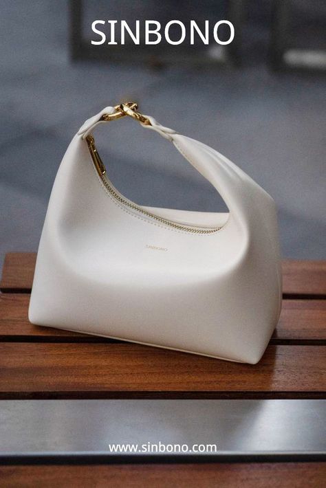 Our Vienna Collection of handbags packs a statement design in a smaller size crafted with high-quality soft vegan leather and luxurious style options. Follow our Instgarm @sinbono_official, to get more daily information about our prodcut. Take a further 26% off SALE with code SBNPIN at checkout. Stylish Leather Bags, My Style Bags, Studio Bag, Diy Bag Designs, Vegan Leather Bag, Fancy Bags, Jewelry Design Earrings, Chic Bags, Leather Bags Handmade