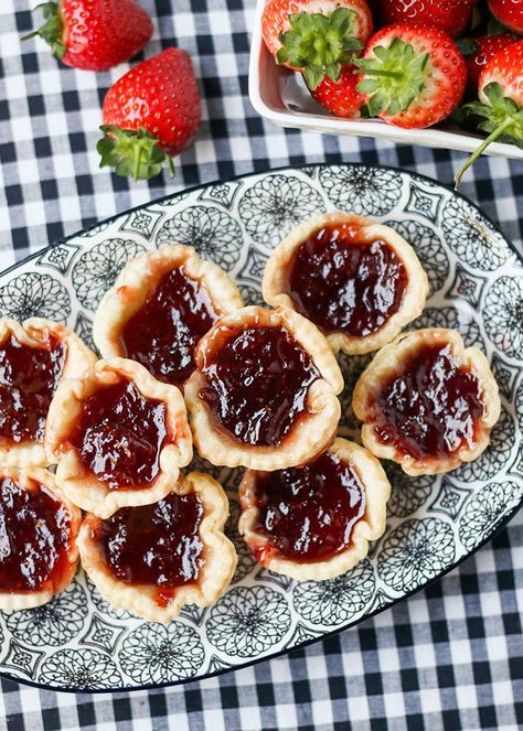 Mini Strawberry Jam Tarts - Easy 2 Ingredient Recipe | My Poppet Living Jam Tarts Recipe, Strawberry Jam Tarts, Easy Jam, 2 Ingredient Recipes, Mini Tart Pans, Tarts Recipe, Jam Tarts, Homemade Strawberry Jam, Pastry Shells