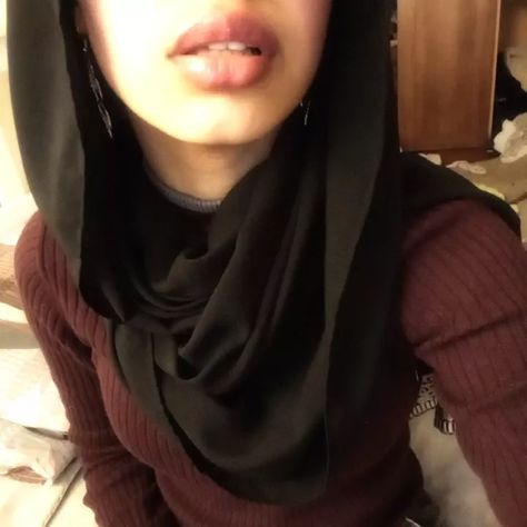 Hijabi Pfp Aesthetic, Aesthetic Hijabi Girl Pfp, Hijab Pfp Aesthetic, Arab Girl Pfp, Grunge Hijabi, Pfp Muslim, Pfp Hijab, Cute Hijabi Girl, Muslim Girl Aesthetic