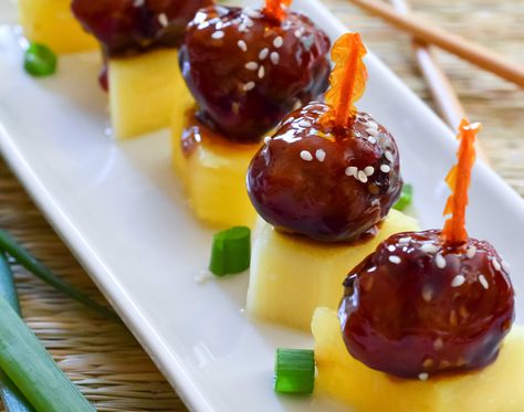 Sweet Teriyaki Sauce, Lemon Press, Luau Food, Teriyaki Meatballs, Decorações Com Comidas, Hawaiian Food, Hawaiian Party, Snacks Für Party, Food Blogs