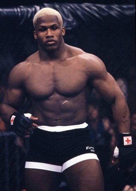 Kevin Randleman 1970-2016 - Ultimate Fighting Championship-Mobile Kevin Randleman, Boxing Images, Boxing Posters, Ufc Fighters, Boxing Shorts, Mma Boxing, Muscle Up, Combat Sport, Human Poses Reference