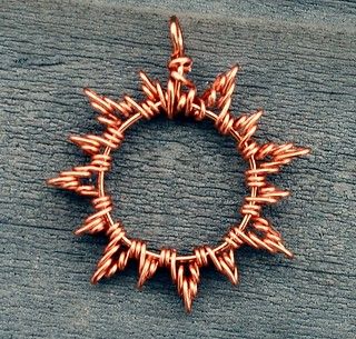 Copper Sun Pendant Prototype | Ellen | Flickr Copper Wire Art How To Make, Sun Wire Wrap, Wire Sun, Wire Star, Wire Jewelery, Wire Wrapped Jewelry Diy, Wire Jewelry Making, Wire Wrapped Jewelry Tutorials, Copper Wire Jewelry