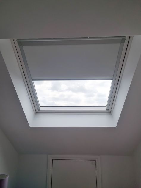 Motorised Blinds, Roof Blinds, Light Filtering Blinds, Types Of Roof, Attic Floor, Pleated Blinds, Conservatory Roof, Skylight Blinds, Roof Windows