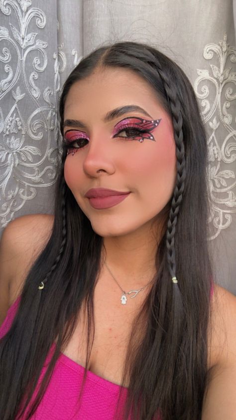 Maquillaje de primavera, maquillaje de mariposa Make Up Mariposa, Makeup Mariposa, Makeup Primavera, Eyeshadow Looks, Creative Makeup, Maquillaje De Ojos, Halloween Makeup, Halloween Costume, Makeup