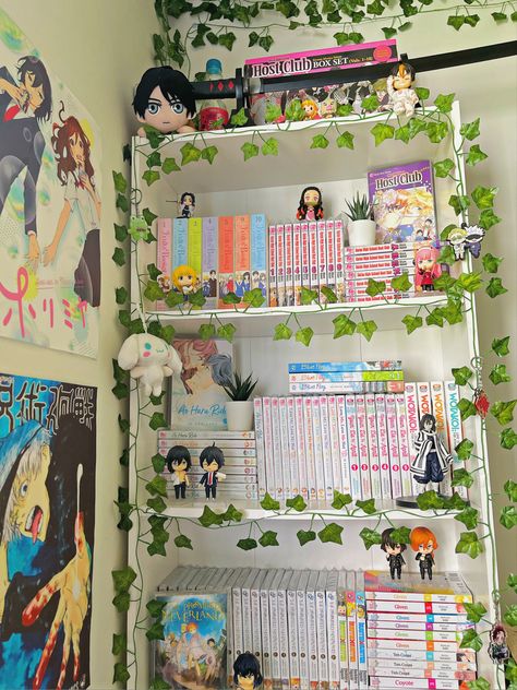 Manga Shelf Ideas, Manga Shelves, Anime Shelf, Manga Shelf, Anime Bedroom Ideas, Kawaii Room Ideas, Cute Bedroom, Room Cute, Otaku Room