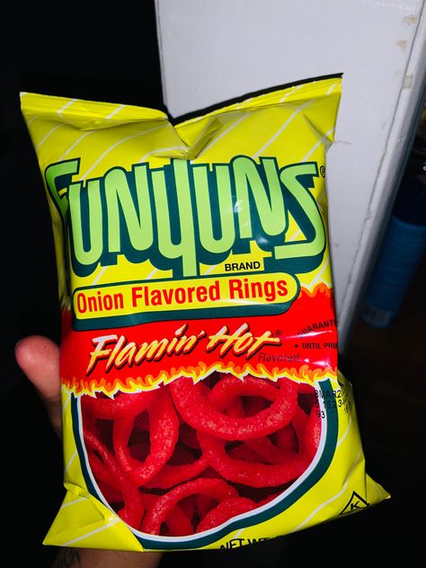 Hot Funyuns, Junk Food Snacks Aesthetic, Chip Salad, Chips Spicy, Spicy Chips, Snack Aesthetic, Super Mercado, Hot Chips, Softball Cheers