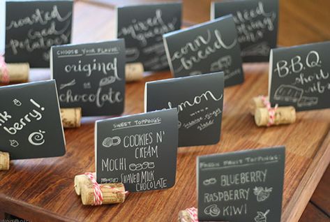 Create labels you can use again and again with chalkboard paint. Diy Wedding Reception Food, Wedding Buffet Menu, Menu Signs, Chalkboard Diy, Diy Chalkboard Paint, Menu Signage, Diy Wedding Food, Wedding Buffet Food, Wedding Food Menu