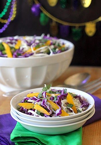 The Galley Gourmet: Mardi Gras Slaw Mardi Gras Snacks, Mardi Gras Dinner Party, Mardi Gras Party Food, Mardi Gras Dinner, Mardi Gras Throws, Madi Gras, Mardi Gras Centerpieces, Mardi Gras Crafts, Mardi Gras Food