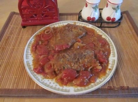 Recipe Photo Beef Cube Steak Recipes, Tomato Gravy Recipe, Beef Cubed Steak, Beef Cubes, Cubed Steak, Cube Steak Recipes, Healthy Burger, Tomato Gravy, Cube Steak